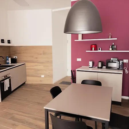 In Town * בולוניה