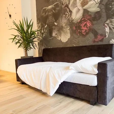 Апартаменты In Town *